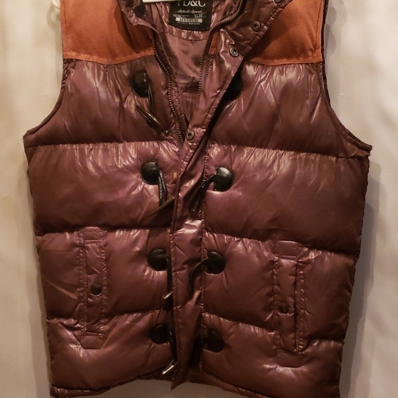 Thick Brown Mens Puffy Vest - Picture 4 of 4